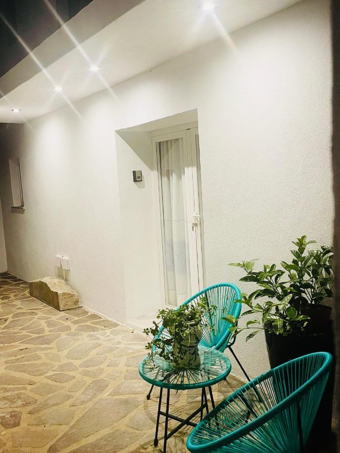 Tierra Guesthouse Ольбія Екстер'єр фото