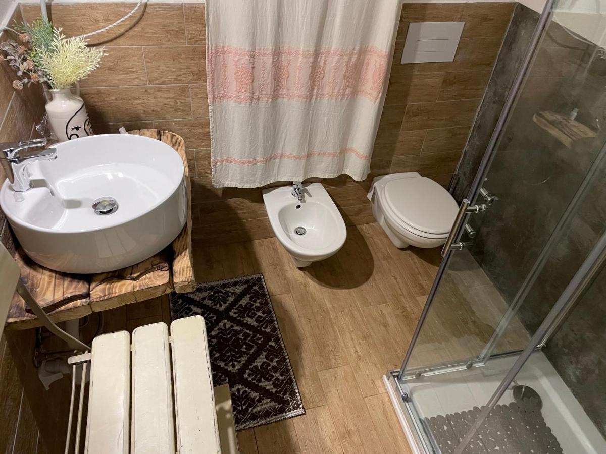 Tierra Guesthouse Ольбія Екстер'єр фото